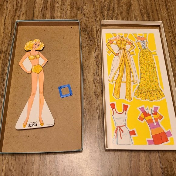 Vintage 1982 Golden Dream Barbie 17 PC Paper Doll Box Set Un-Cut - Picture 5 of 12